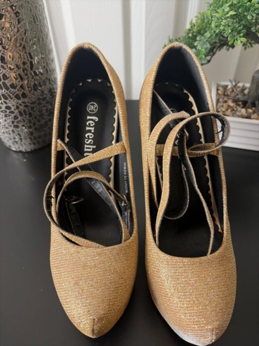 High heels - Picture 2 of 5